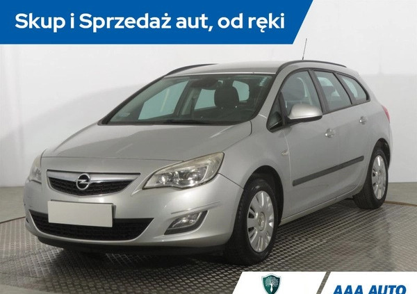 Opel Astra cena 26000 przebieg: 175943, rok produkcji 2011 z Poznań małe 172